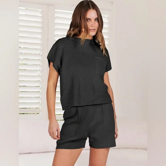 Women's Two Piece Summer Outfits Knit Sweater Short Sets - Picture 4 of 6
